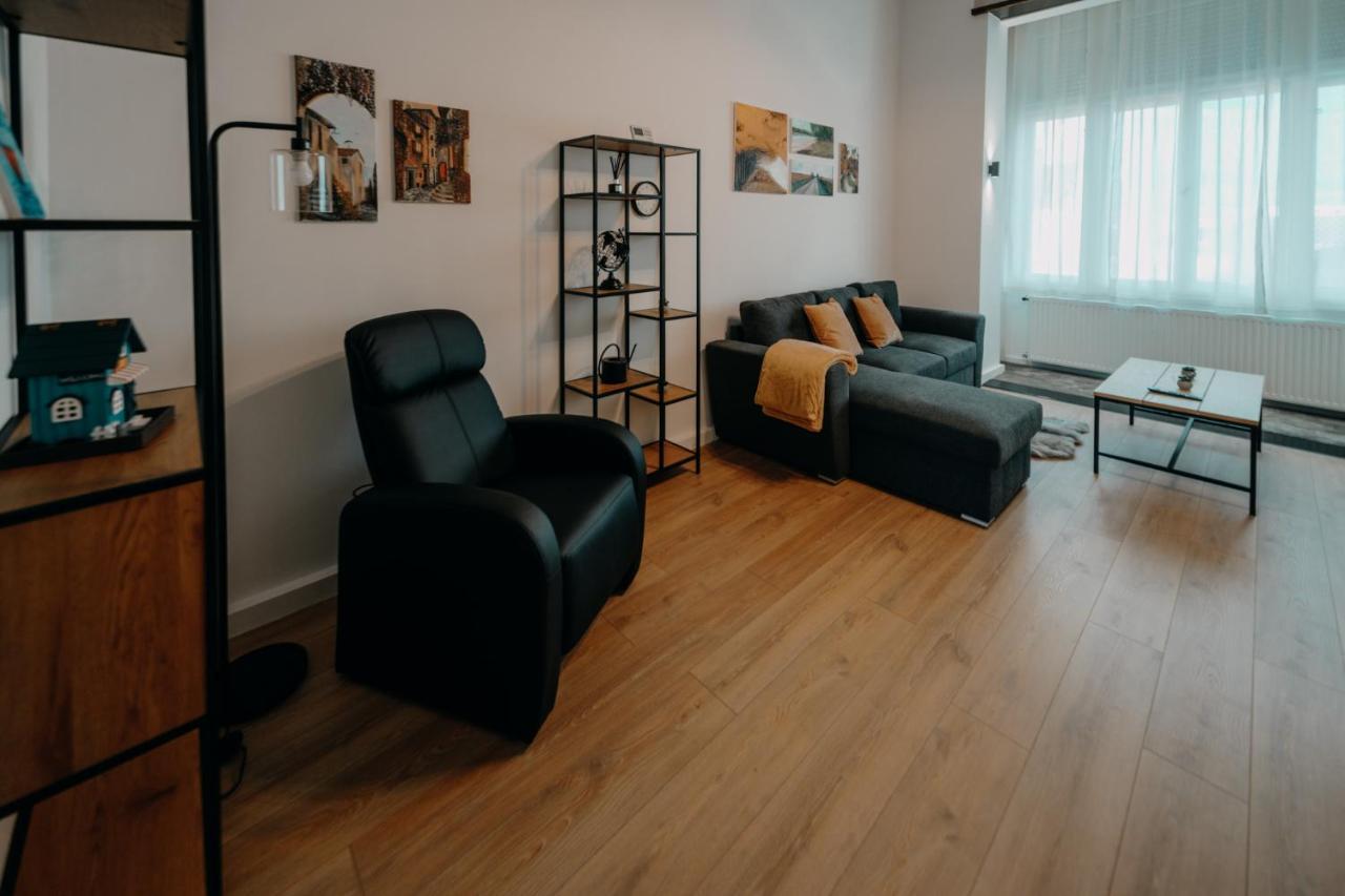 Volenter Lux Apartment Zero Байя Екстериор снимка